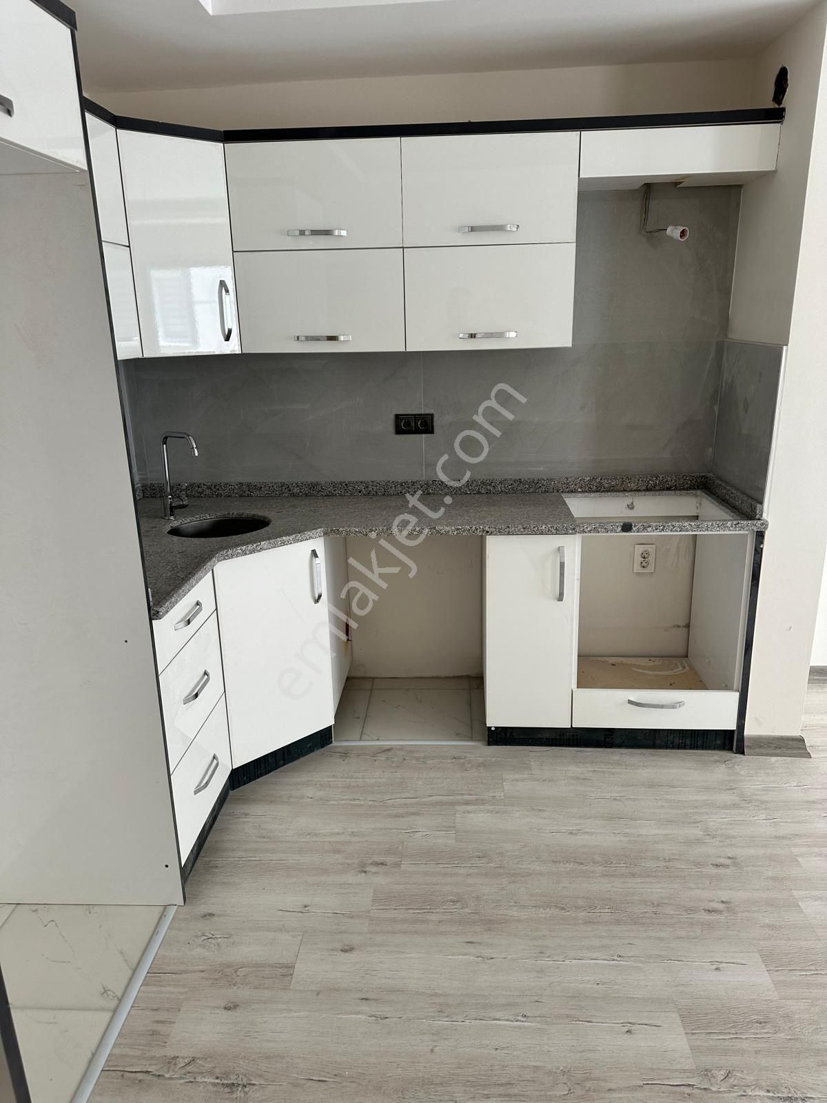 Bergama Fatih Satılık Daire FATİH'TE DOĞAL GAZLI 3+1 SIFIR DAİRE 