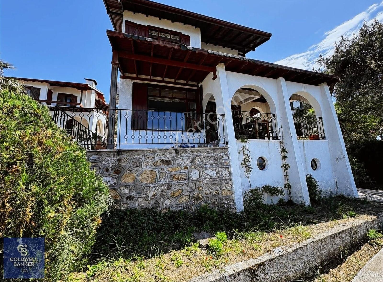 Ayvalık Namık Kemal Satılık Villa CB İDA AYVALIK VE NOVAN ORTAKLIĞI İLE MUHTEŞEM DOĞAKÖY'DE VİLLA