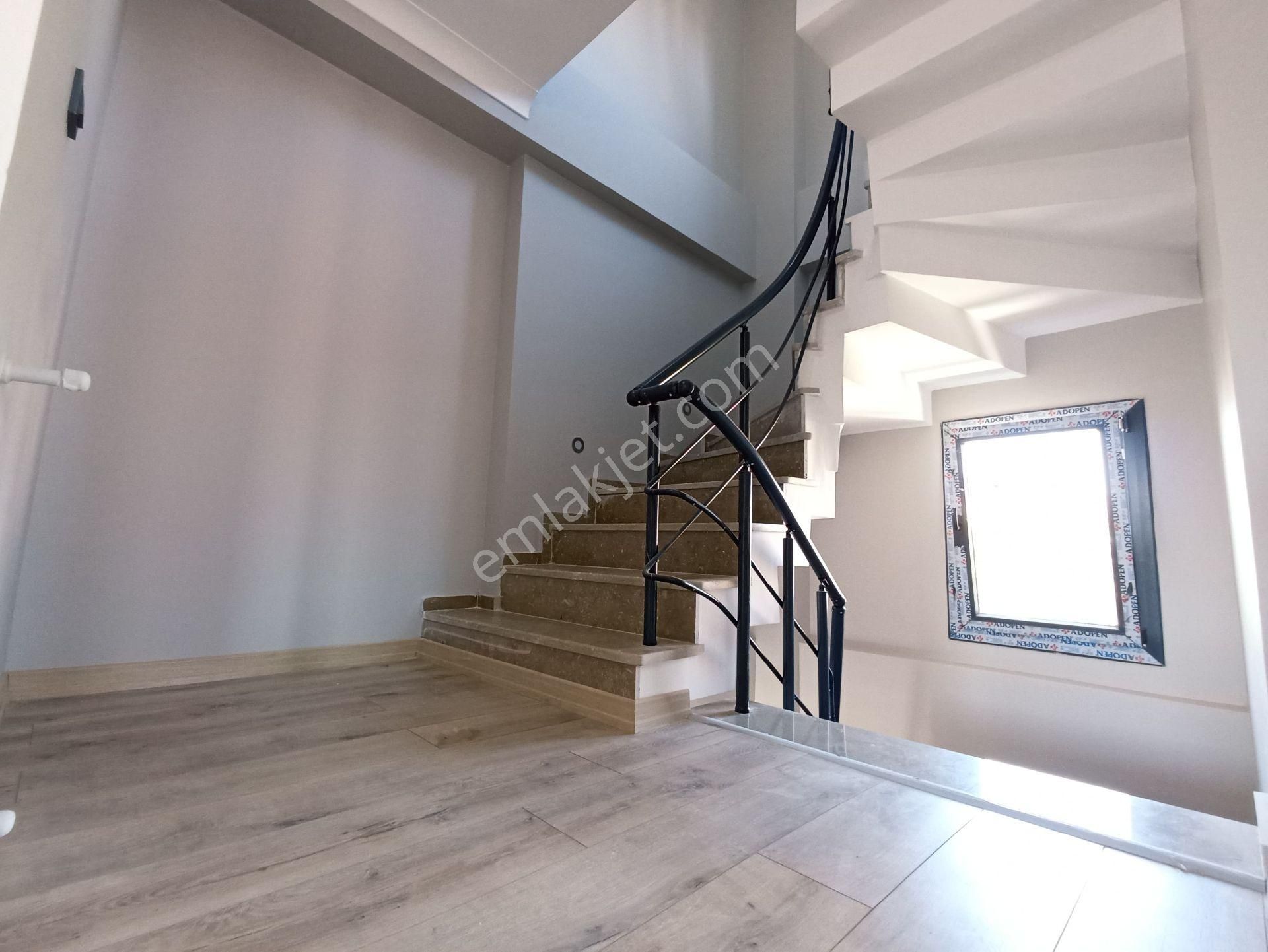 ╭╯hâl Group╰╮parka Cephe Deniz Manzaralı Merkez Konum Villa - Görsel 17