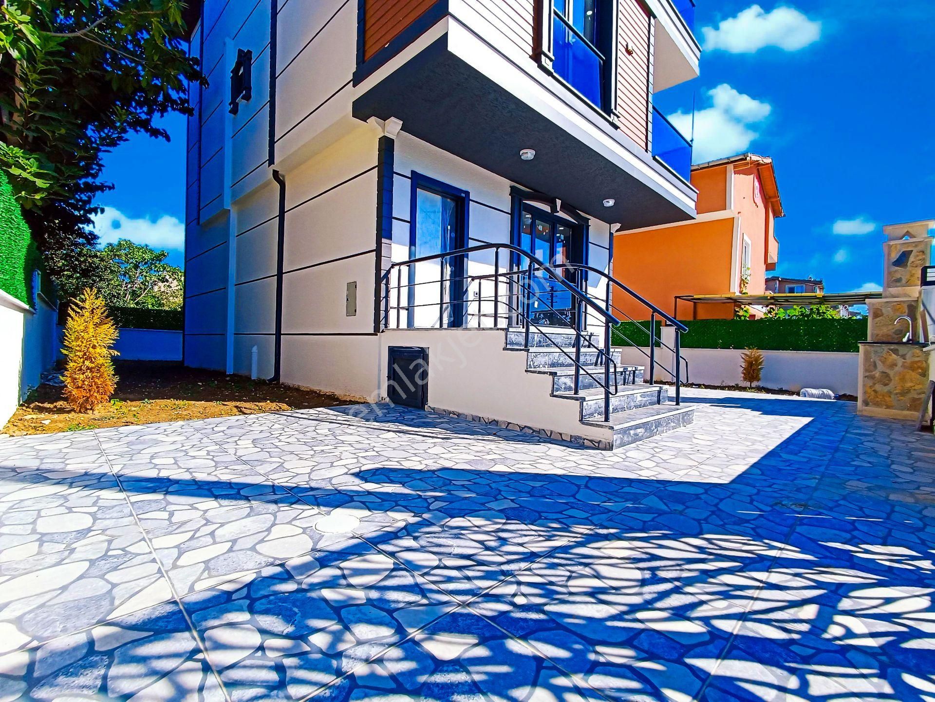 ╭╯hâl Group╰╮parka Cephe Deniz Manzaralı Merkez Konum Villa - Görsel 9