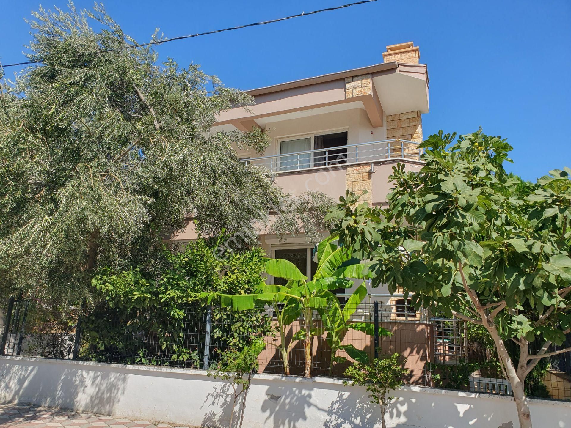 Altınoluk İlkbahar'dan 300m2 Arsa İçinde Tam Bağımsız Merkeze Denize Yakın 6+1 Triplex Villa - Görsel 43