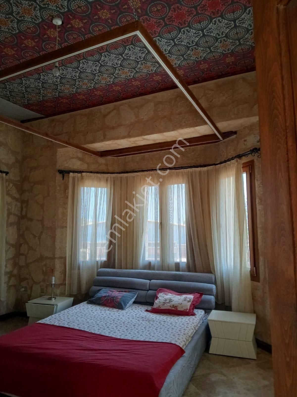Girne Karşıya Da 4+1 Eşyalı Satılık Villa - Görsel 13