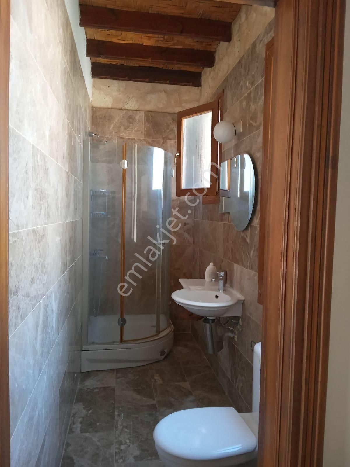 Girne Karşıya Da 4+1 Eşyalı Satılık Villa - Görsel 16