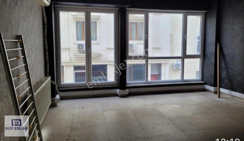 İstanbul Fatih Kiralık Bina laleli kemalpaşa mah 300 m2 kapalı Alanlı 4 katlı Kiralık Bina