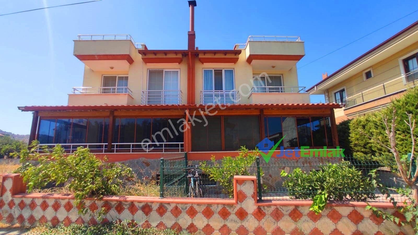 Burhaniye İskele Satılık Villa  JETemlak/BURHANİYE İSKELE'DE DENİZE 280 MT 4+1 VİLLA