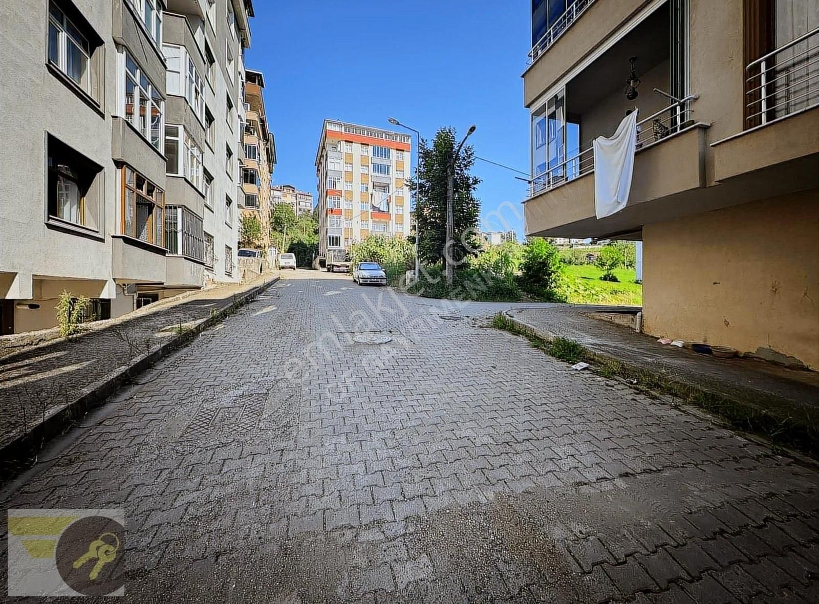 Of Sulaklı Satılık Daire *of Gayrimenkul* Merkez'de Satılık 3 Cepheli 4+1 185m2 Daire