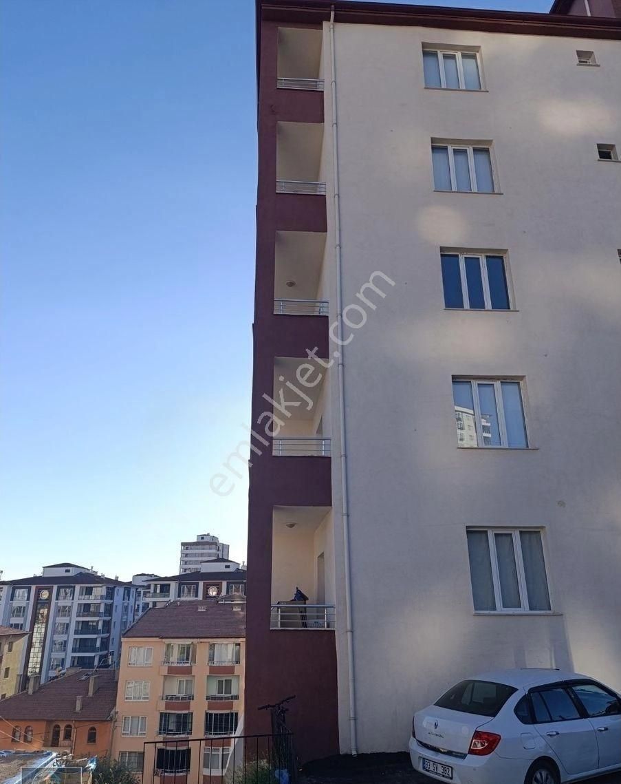 Niğde Merkez Aşağı Kayabaşı Satılık Daire NİĞDE DENİZ EMLAK TAN AŞAĞIKAYABAŞIN DA SATILIK 2+1 DAİRE