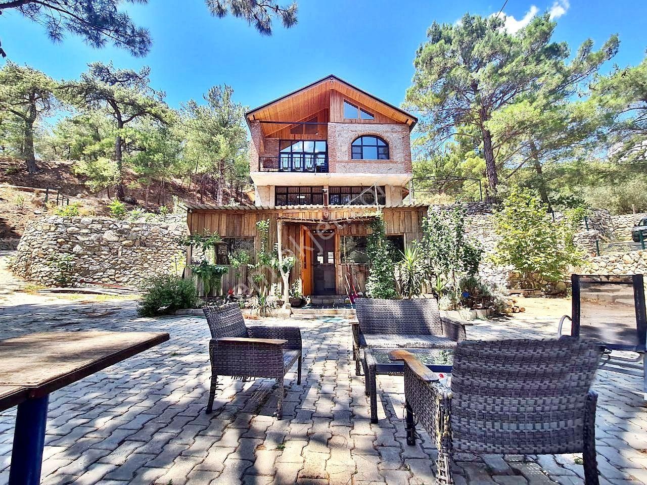 Edremit Kızılkeçili Satılık Villa 🔑 !!KAÇMAZ FIRSAT!! AYGÜL'DEN AKÇAY KIZILKEÇİLİ'DE TAM BAĞIMSIZ DAĞ MANZARALI 3+1 SATILIK TAŞ EV 🔑