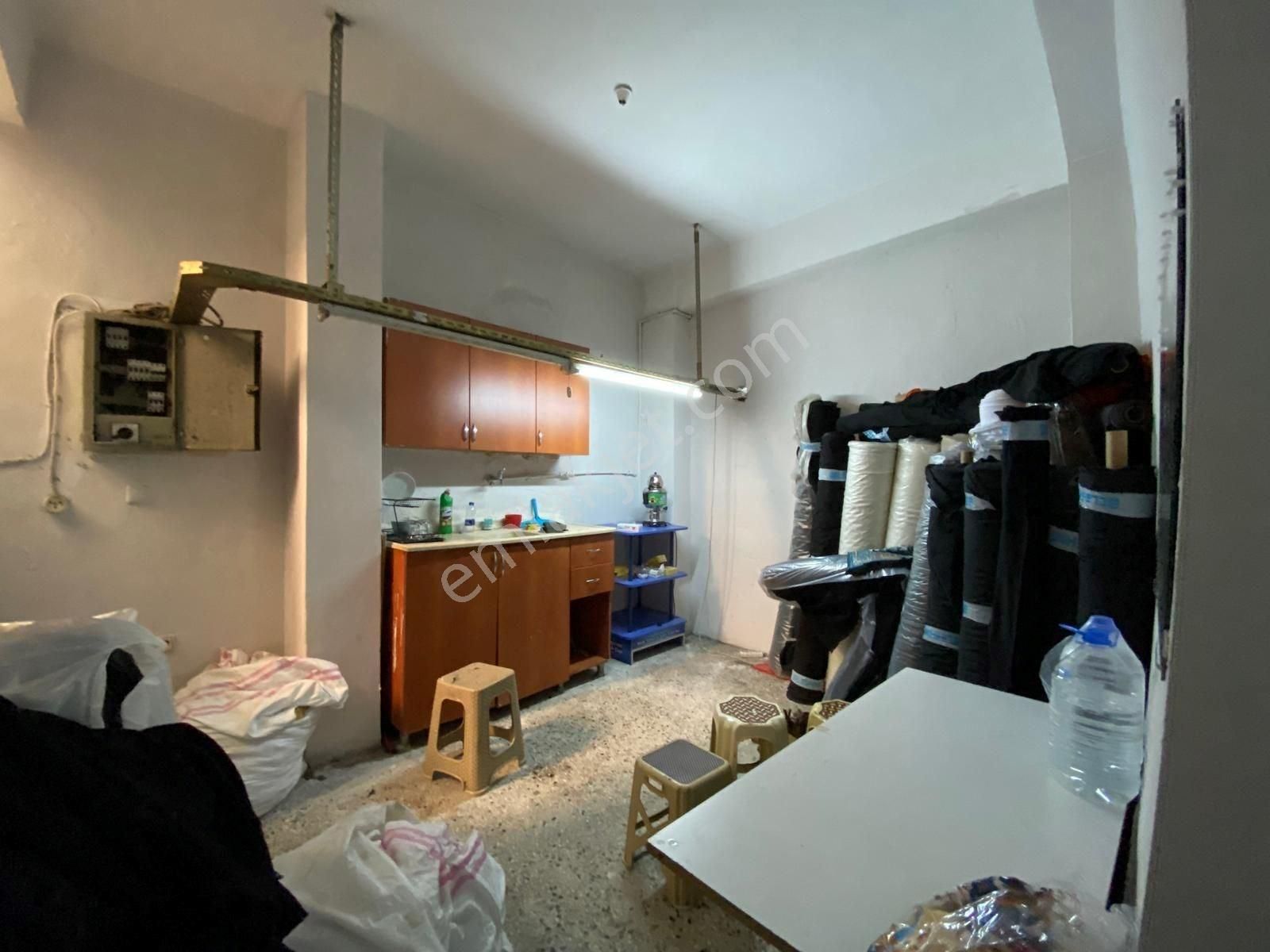 Bağcılar İnönü Mah Satılık İş Yeri Bodrum Kat 120 M2