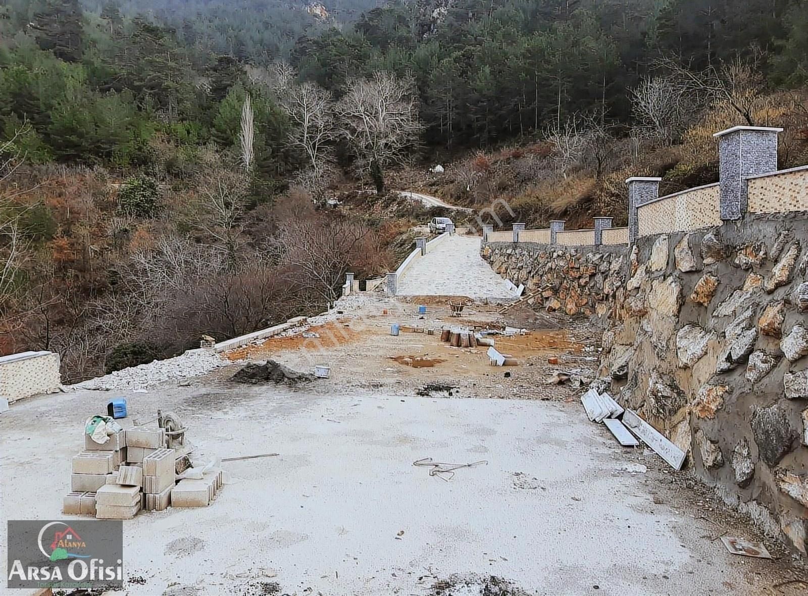 Alanya Obaalacami Satılık Konut İmarlı Alanya Oba Alacamiinde Satılık Altyapısı Hazır Villa Arsası