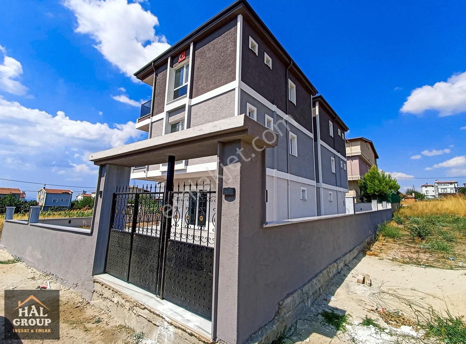 ╭╯hâl Group╰╮geniş Bahçeli Merkezi Konumda Oturuma Hazır Villa - Görsel 10