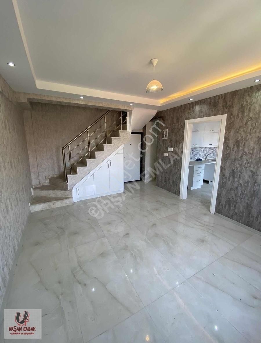 Üçgende Acil Satılık 2+1 Daire Yatırımlık