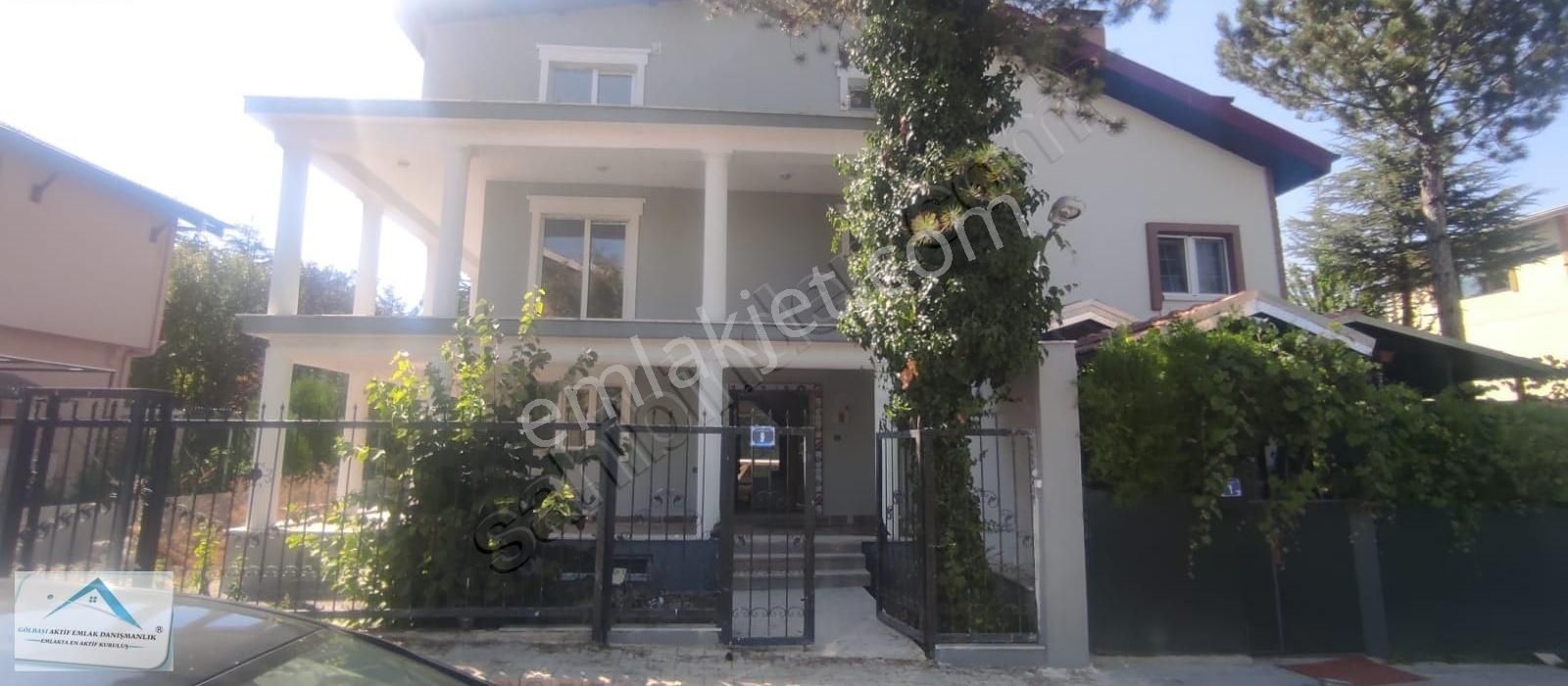 Gölbaşı Bahçelievler Satılık Villa Gölbaşı Bahçelievler Mahallesinde Satılık 5+1 Villa