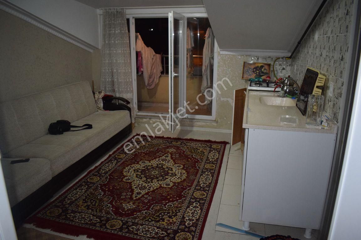 Arnavutköy Boğazköy İstiklal Kiralık Daire  Arnavutköy Boğazköy'De HAKANLAR İNŞAATTAN Kiralık 60 m2 1+1 Çatı Katı