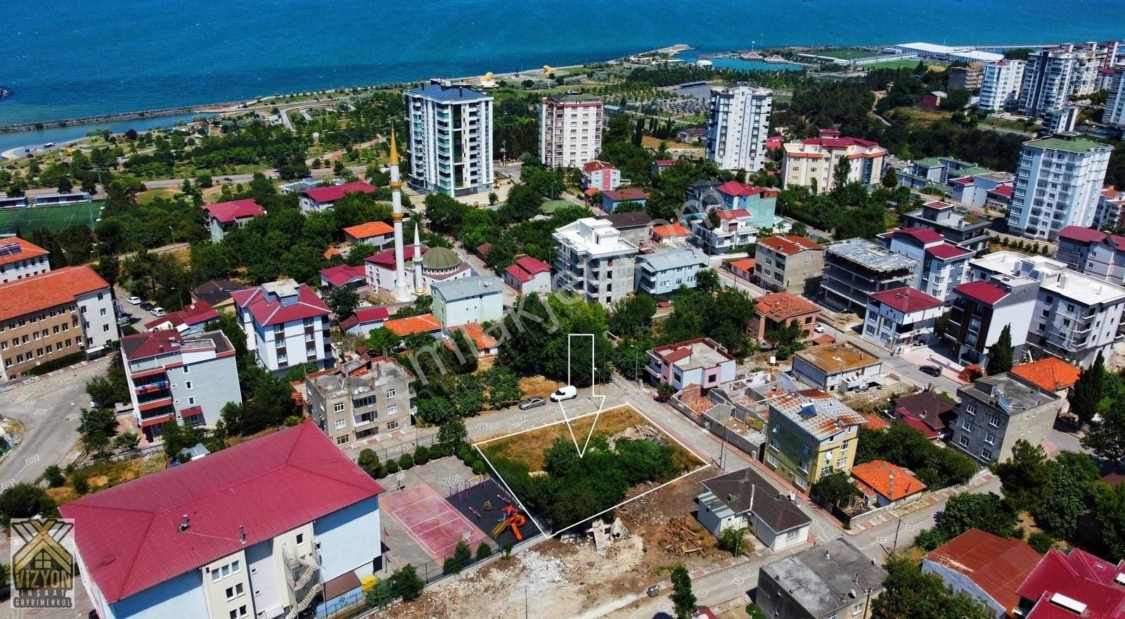 Samsun İlkadım Satılık Ticari İmarlı KALKANCA'DA KÖŞE DENİZ MANZARALI 730m2 ARSAMIZ KAT KARŞILIĞI