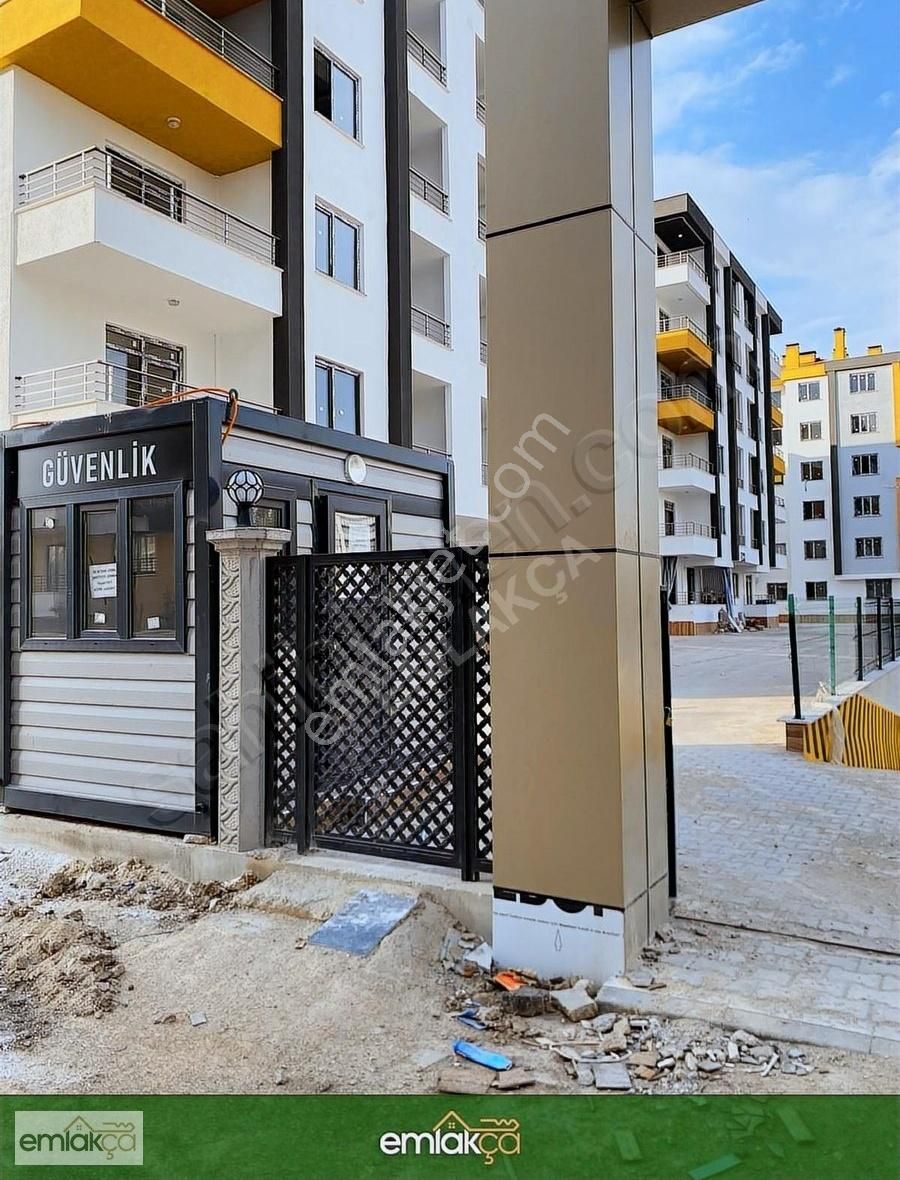 Karatay Mengene Satılık Daire EMLAKÇA'DAN MENGENE MAHALLESİNDE 3+1 SATILIK DAİRE