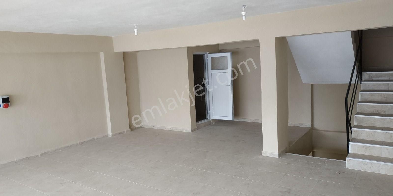 Karacabey Tabaklar Kiralık Atölye Karacabey Tabaklar'da Kiralık 160m² Dükkân 