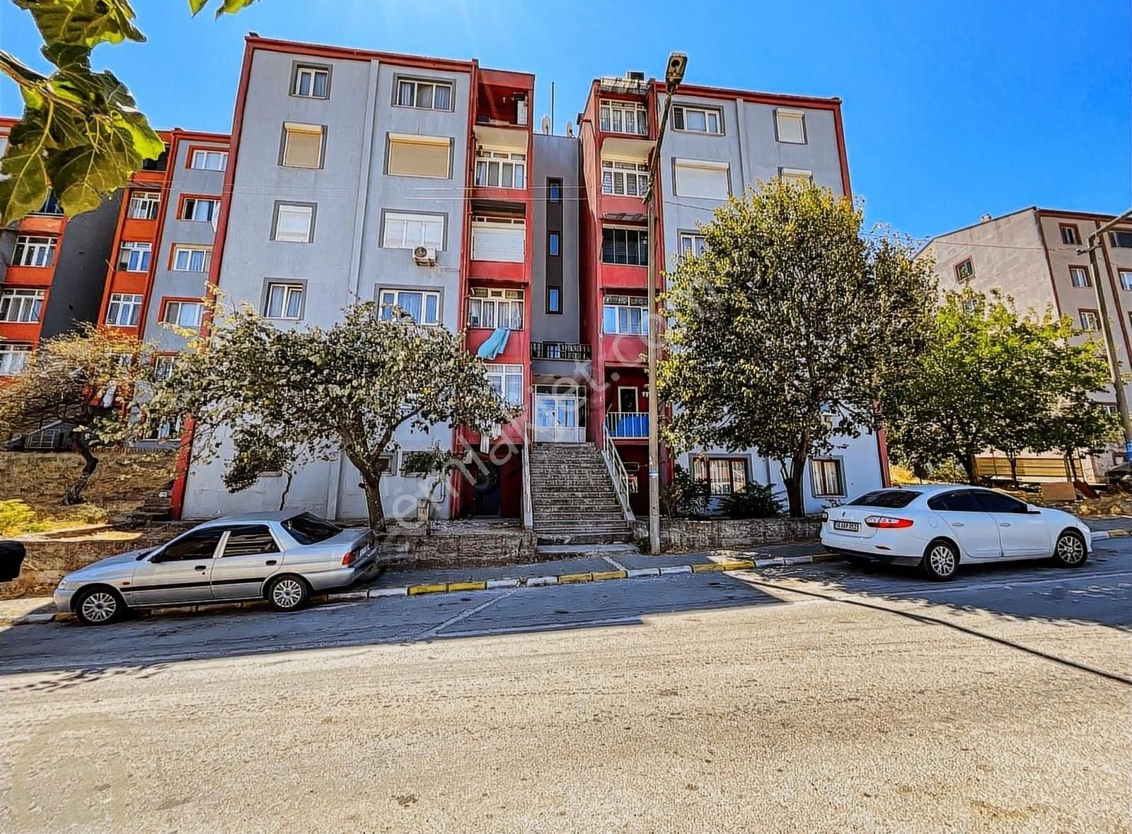 Altıeylül Dinkçiler Satılık Daire C21 LOCA'DAN DİNKÇİLER MAHALLESİNDE 2+1 SATILIK DAİRE