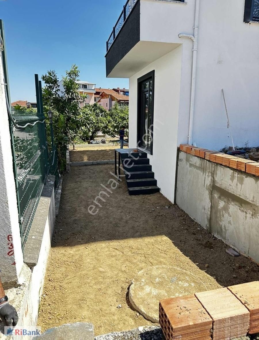 Başiskele Fatih Satılık Daire RİBANKTAN ÖZEL BAHÇELİ(30M2) SATILIK 2+1 125 M2 SIFIR B.DUBLEKS