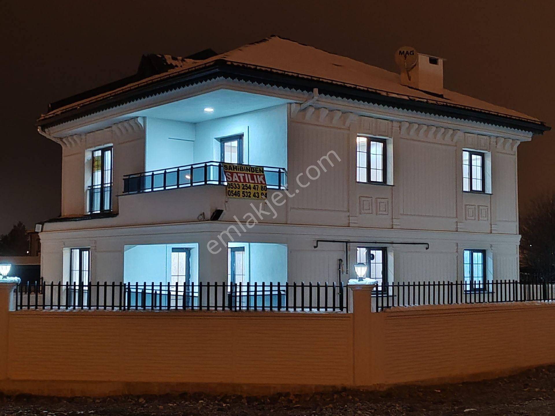 Sivas Merkez Karşıyaka Satılık Daire Köşe Başı Önü Belediye Parkı Lüks Villa