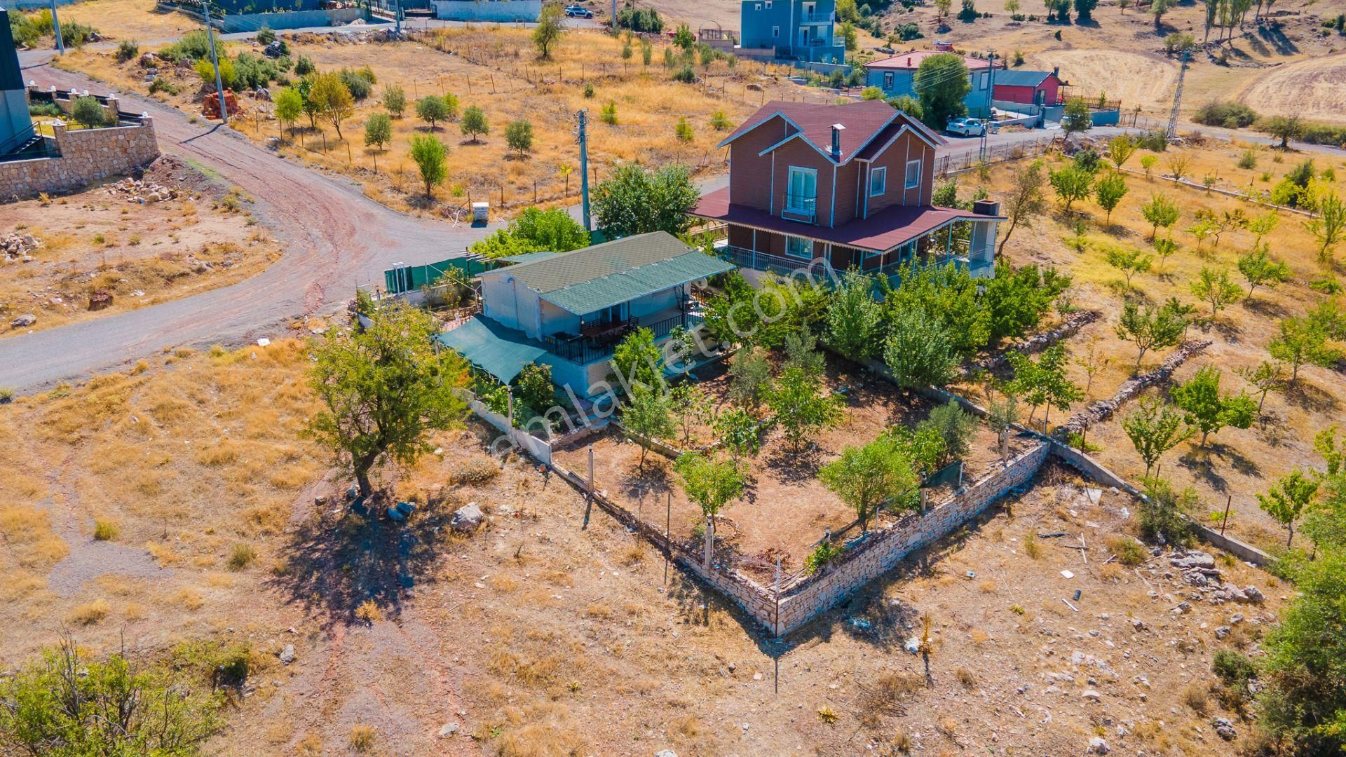 Döşemealtı Dağbeli Satılık Konut İmarlı DÖŞEMEALTI DAĞBELİ'NDE İÇİNDE EVİ OLAN 408 M2 SATILIK ARSA 