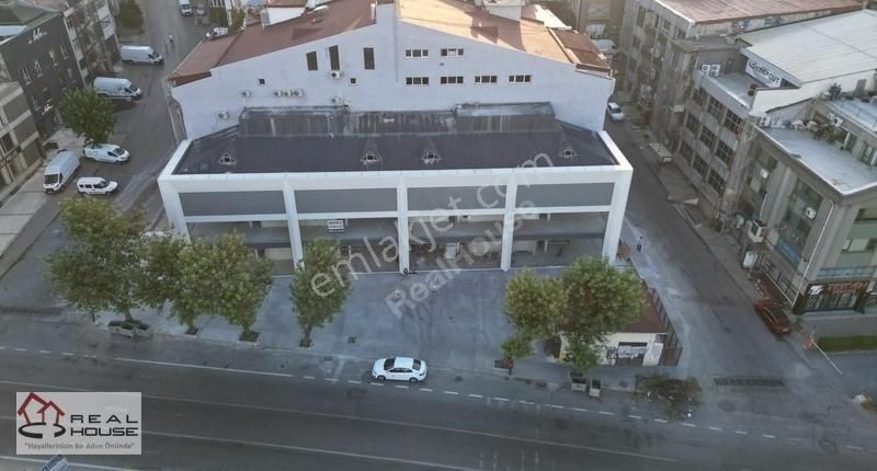 Güngören Mehmet Nesih Özmen Kiralık Dükkan & Mağaza Real House / Ticaretin Merkezinde Kiralık Mağaza Dükkan