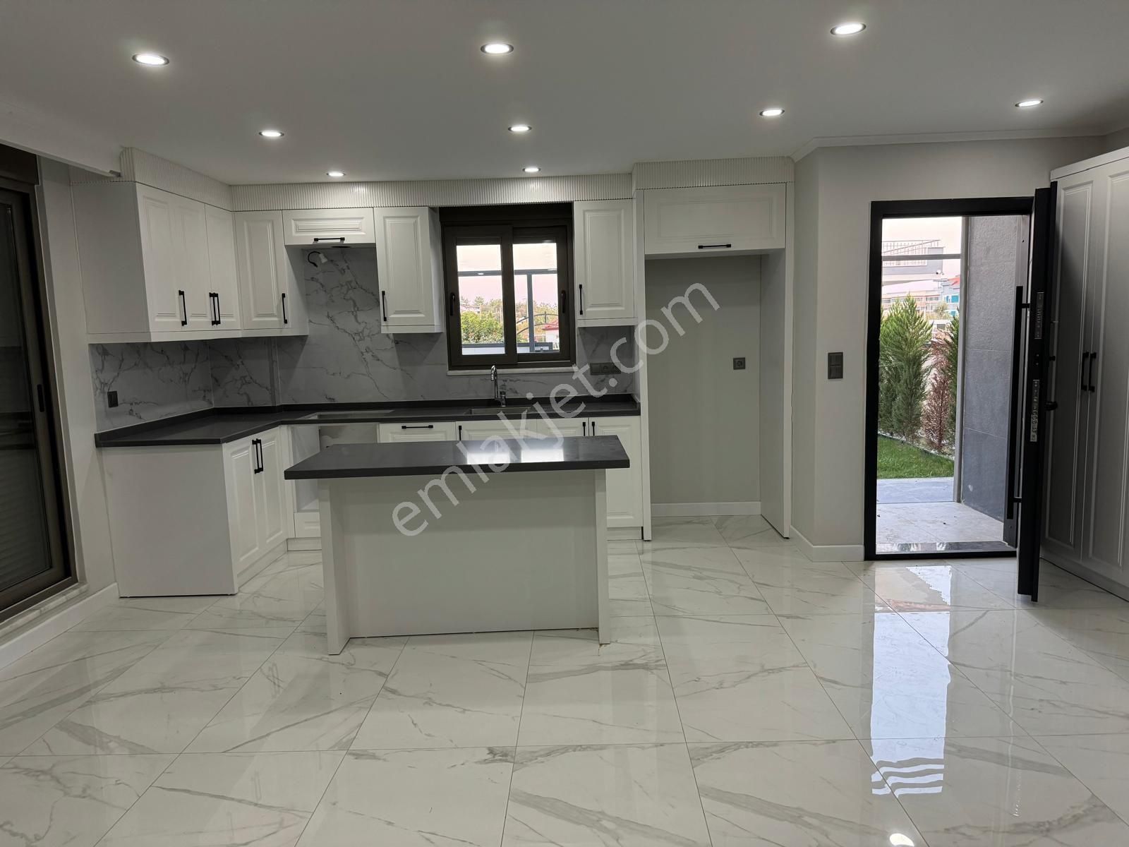 Manavgat Ilıca Satılık Daire 3+1 Satılık Villa