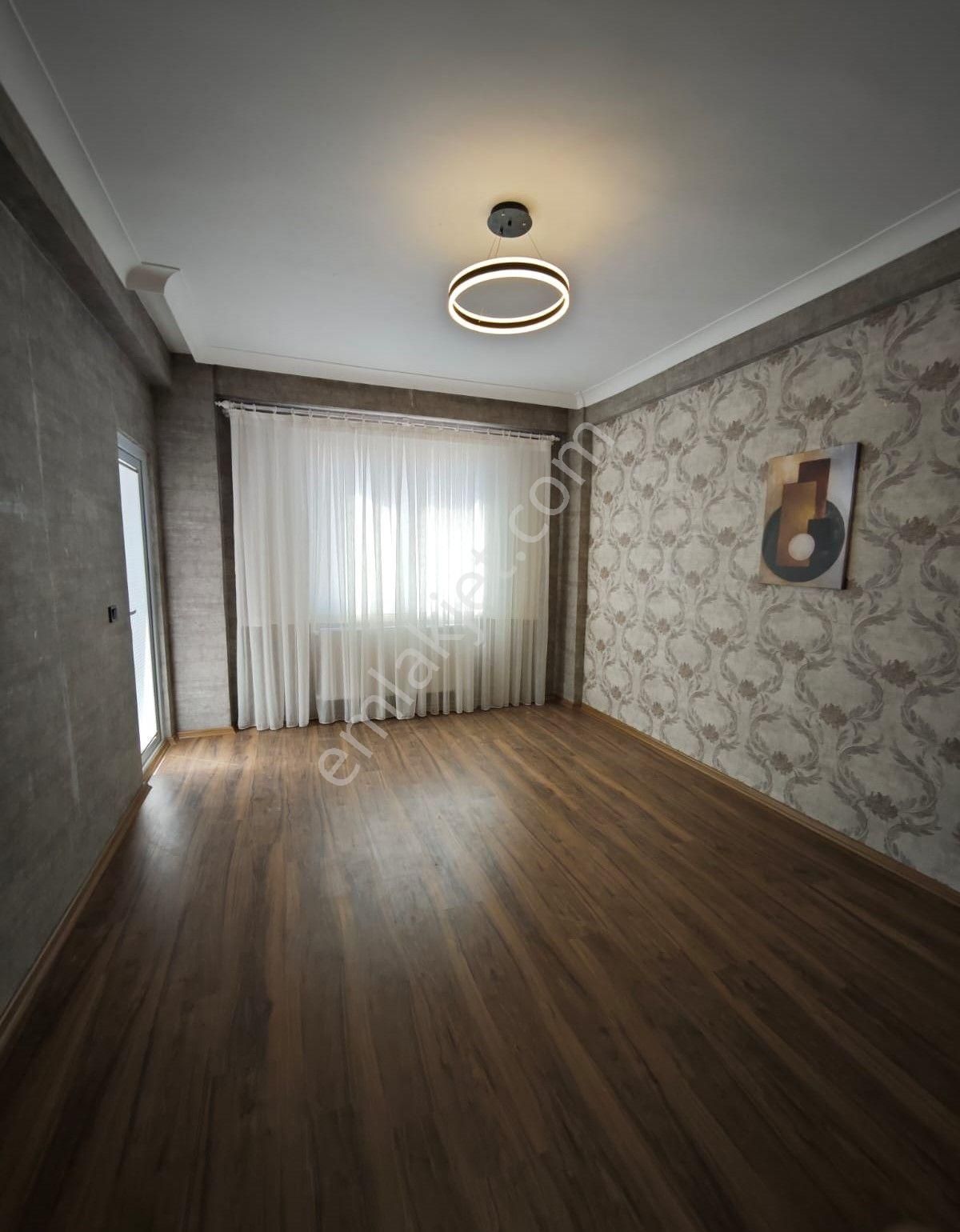 Karaköprü Batıkent Satılık Daire  BABACANDAN BATIKENT'TE İÇİ FULL YAPILI SATILIK 2+0 DAİRE