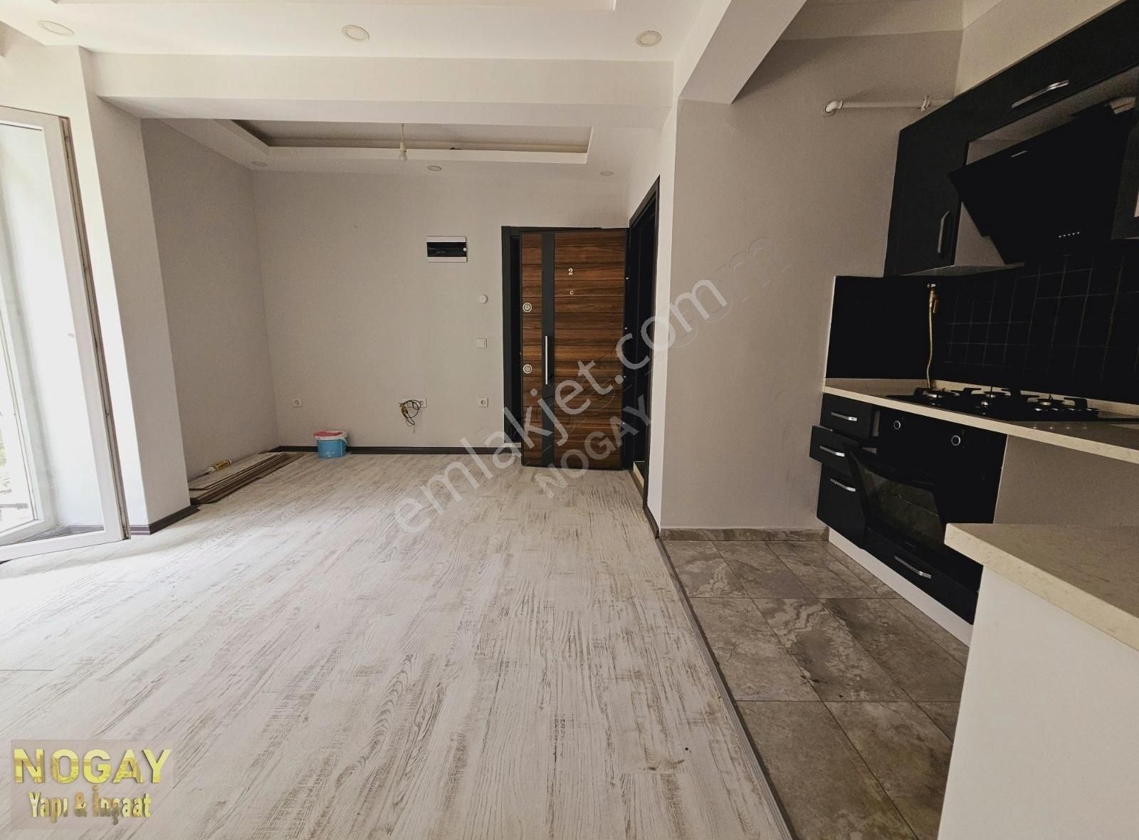 Metrobüse Çok Yakın Çok Güzel Bahçeli Sıfır Daire - Görsel 24