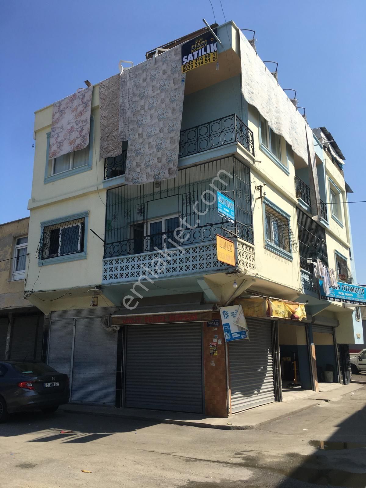 Akdeniz Gündoğdu Satılık Müstakil Ev  AKDENİZ GÜNDOĞDU MH SATILIK MÜSTAKİL 3 KATLI 3+1/120M² + 3 DÜKKAN 