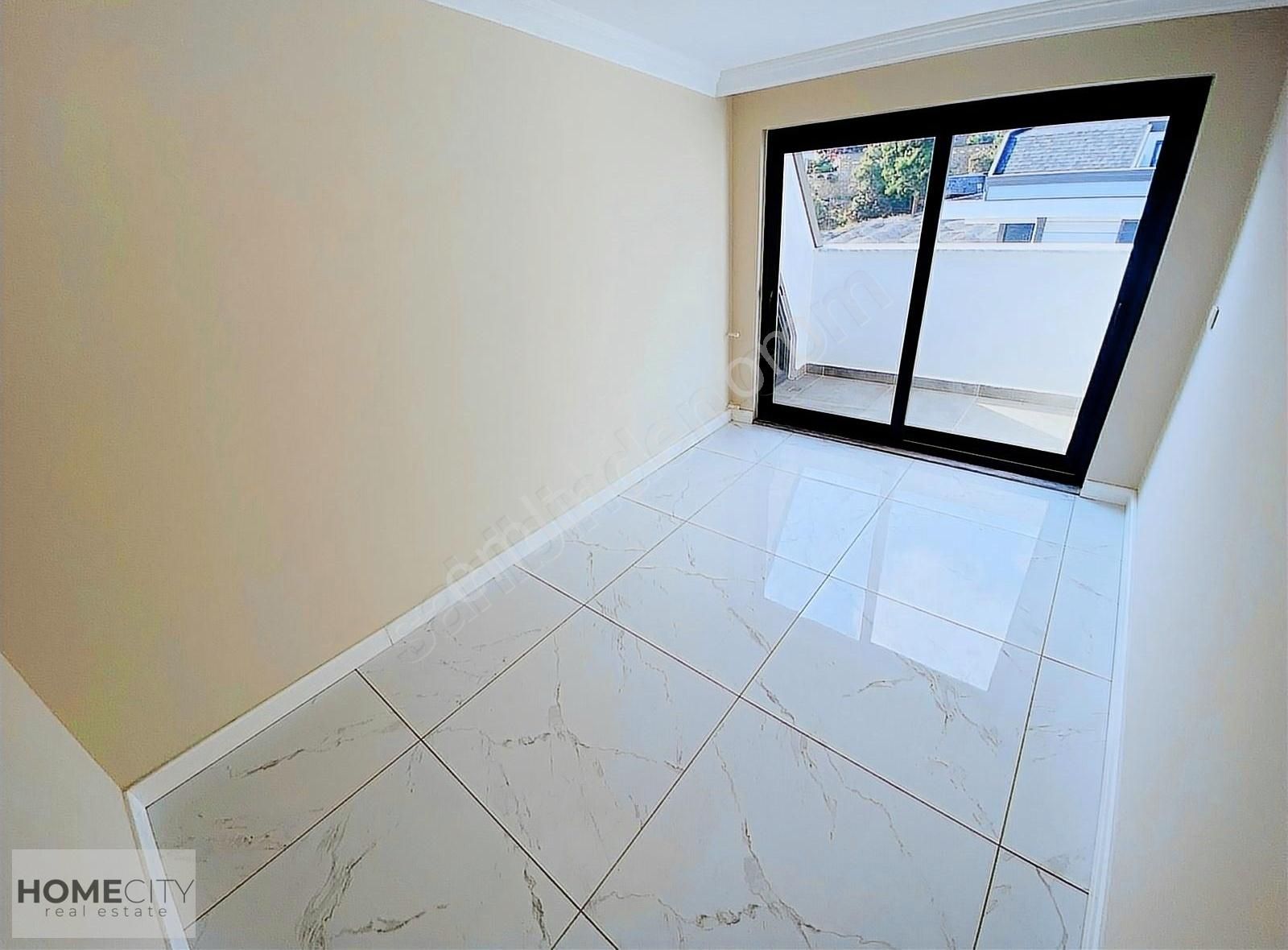 Alanya Bektaş 5+1 Dubleks 250 M2 Full Deniz Kale Manzaralı - Görsel 8