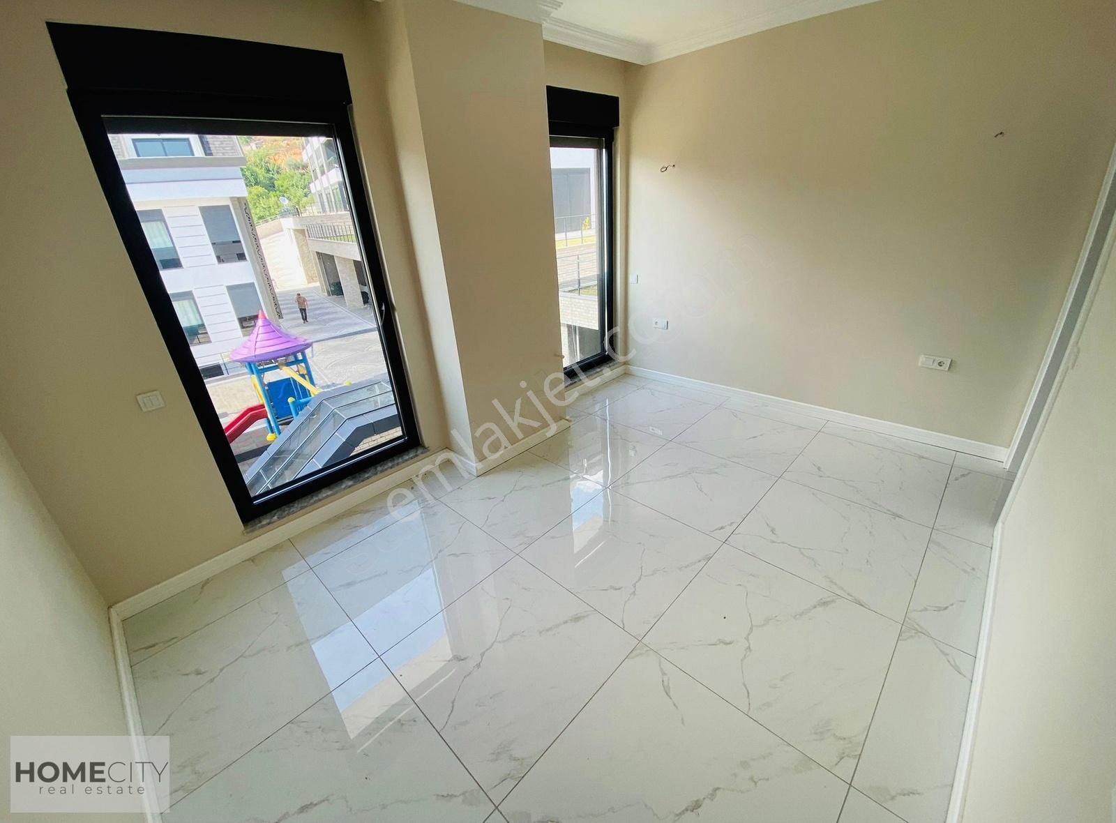 Alanya Bektaş 5+1 Dubleks 250 M2 Full Deniz Kale Manzaralı - Görsel 15