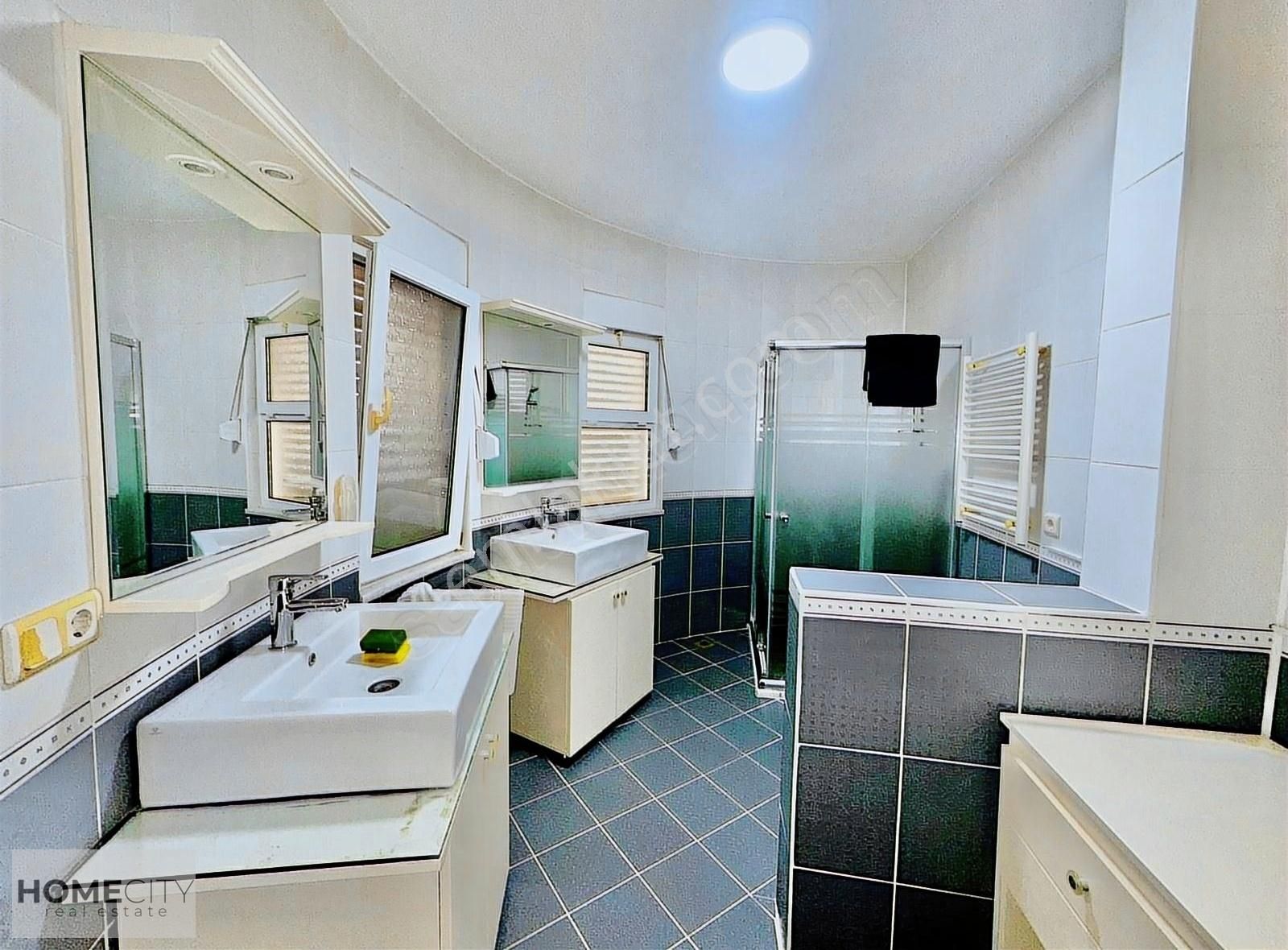 Alanya Mahmutlar 3+1 180m2 Villa Havuz,deniz Ve Kale Manzaralııı - Görsel 7