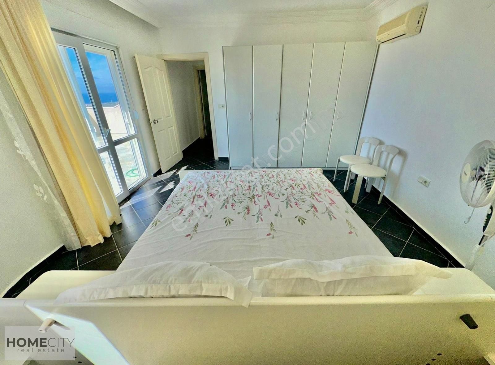 Alanya Mahmutlar 3+1 180m2 Villa Havuz,deniz Ve Kale Manzaralııı - Görsel 13