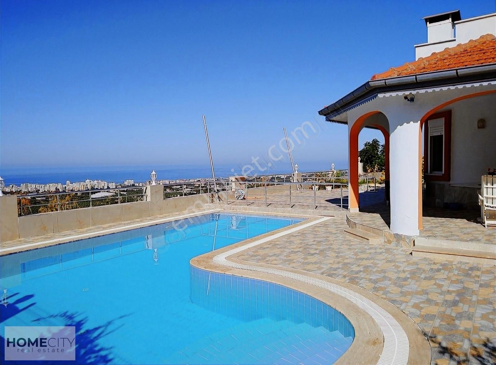 Alanya Mahmutlar 3+1 180m2 Villa Havuz,deniz Ve Kale Manzaralııı - Görsel 4