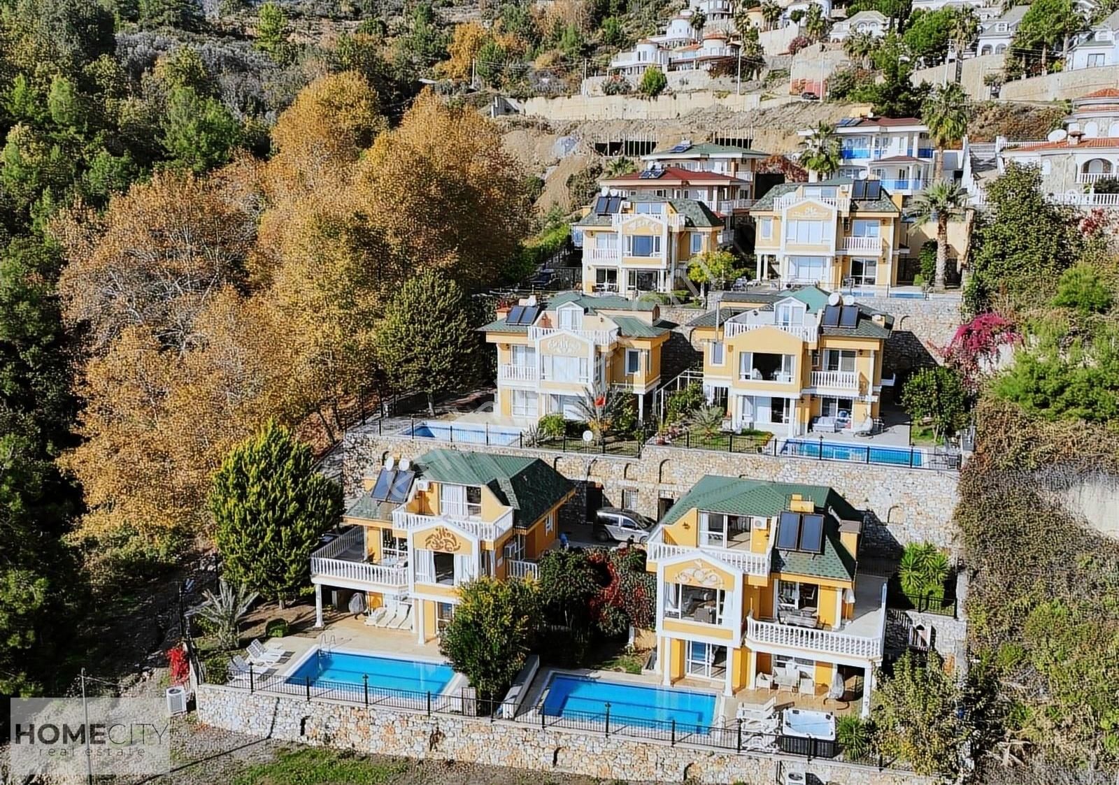 Alanya Tepe Satılık Villa Alanya Tepe 4+1 250 M2 Eşyalı Müstakil Havuzlu Full Manzaralı