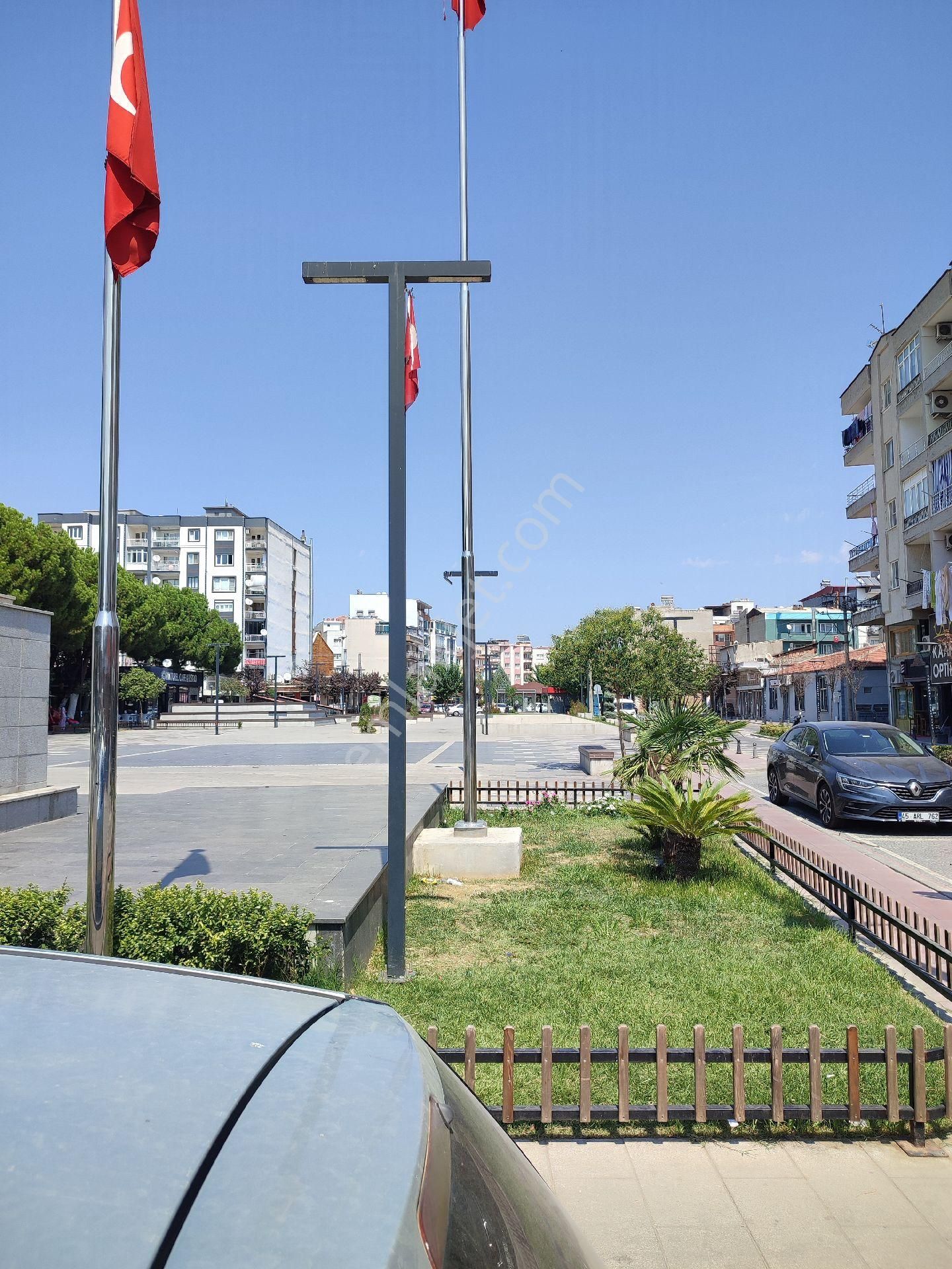 Saruhanlı Cumhuriyet Satılık Daire Saruhanlı Devlet Hastanesi karşısı Satılık 3+1 Arakat