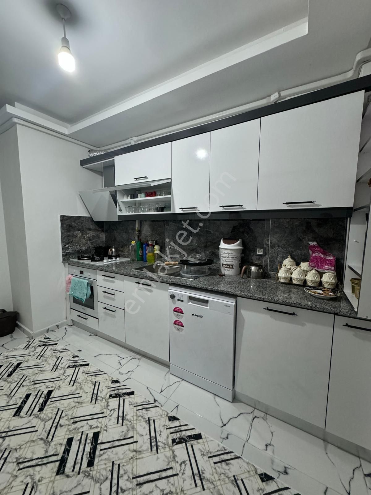 Talas Mevlana Satılık Daire  TALAS PAPATYA CADDESİ 3+1 KİRACILI DAİRE