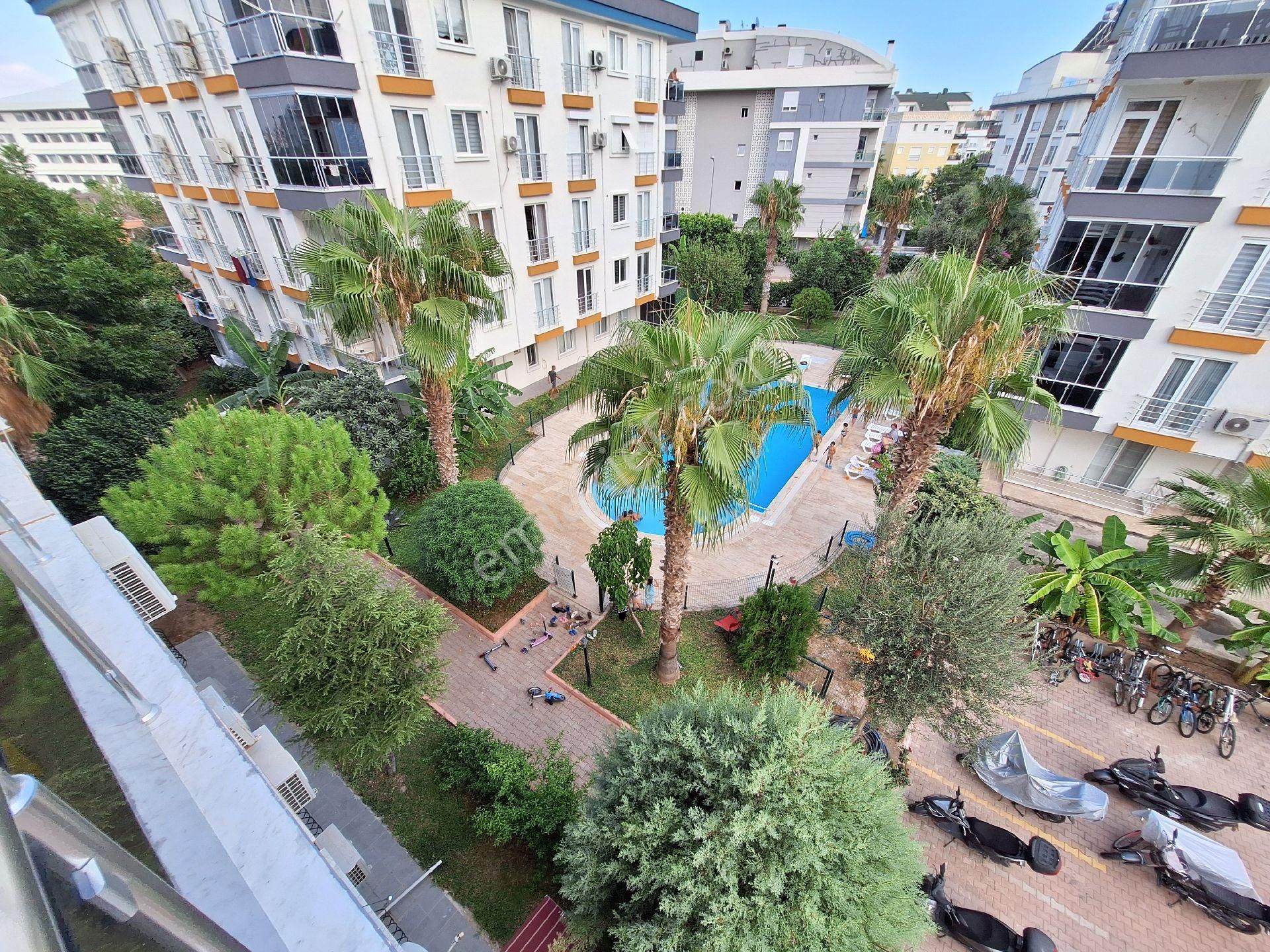 Konyaaltı Hurma Mahallesinde Havuzlu Site İçinde Eşyalı 2+1 Daire - Görsel 26