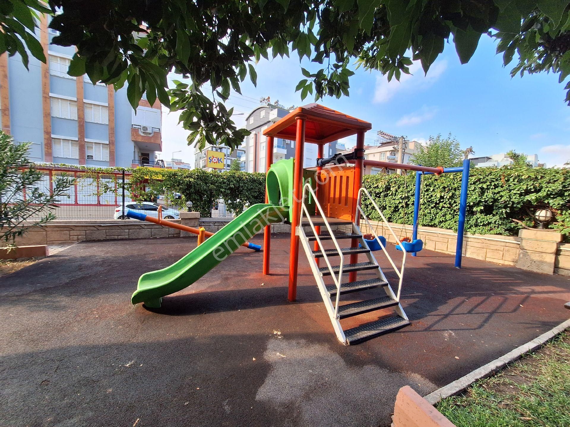 Konyaaltı Hurma Mahallesinde Havuzlu Site İçinde Eşyalı 2+1 Daire - Görsel 32
