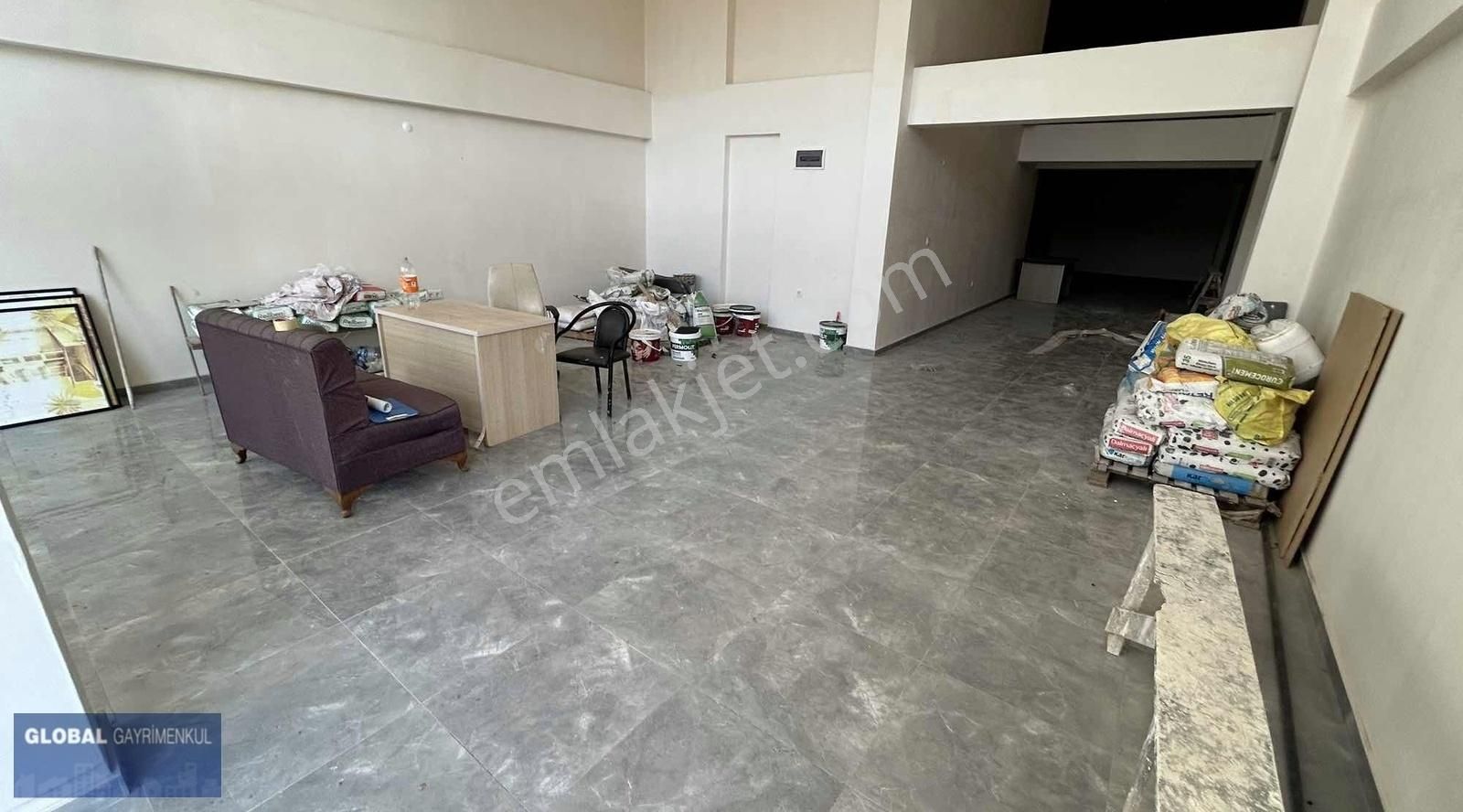 Tuzla İçmeler Kiralık Dükkan & Mağaza İÇMELER MAHALLESİNDE,YOL ÜSTÜ,SIFIR GENİŞ 220M2 KİRALIK DÜKKAN