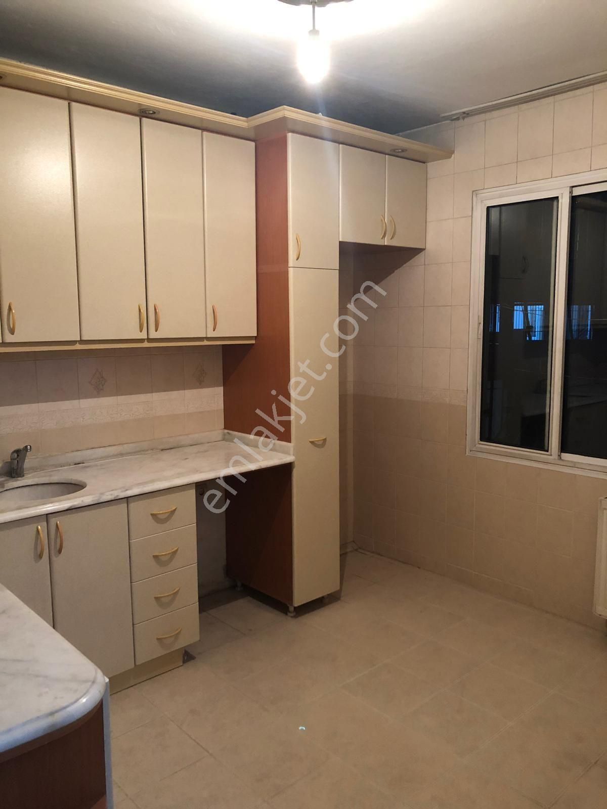 Komple Satılık 121 M2 3 Daire + Sanayi Elektrikli 1 Dükkan Tapuları Ayrı - Görsel 9