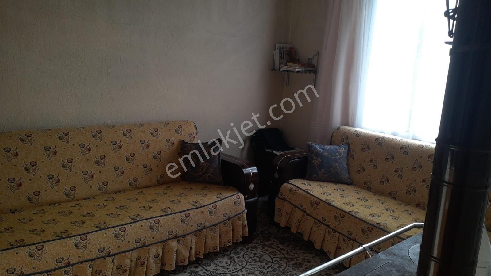 Komple Satılık 121 M2 3 Daire + Sanayi Elektrikli 1 Dükkan Tapuları Ayrı - Görsel 12