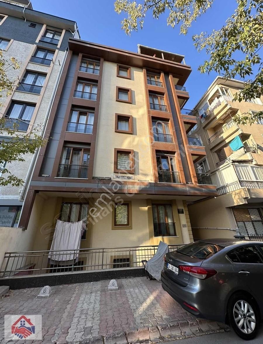 Ümraniye İstiklal Satılık Daire ÜMRANİYE İSTİKLAL MAH.'DE SATILIK 2+1 DAİRE