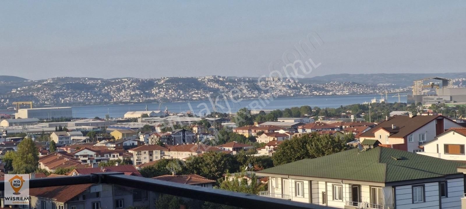 Gölcük Karaköprü Kiralık Daire GÖLCÜK 3+1 ÇATI DUBLEKS, 140 m2 ASANSÖRLÜ, YERDEN ISITMALI