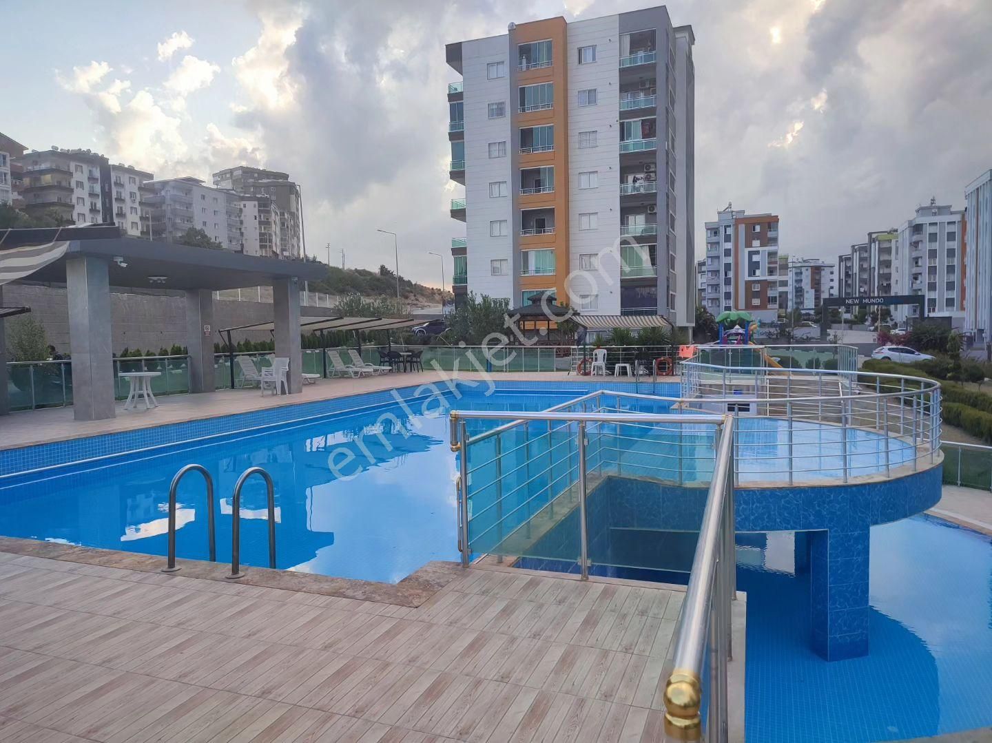 Tarsus Şehitler Tepesi Satılık Daire ŞEHİTLER TEPESİNDE HAVUZLU SİTEDE 3+1 170 M2 LÜX DAİRE