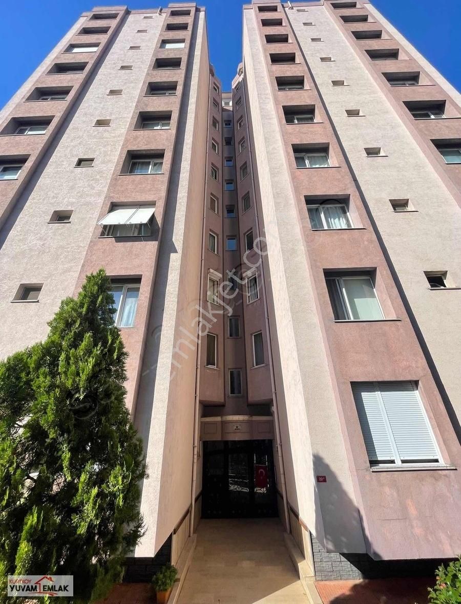 Pendik Yenişehir Satılık Daire Sağlam sitesinde Satılık 3+1 Daire