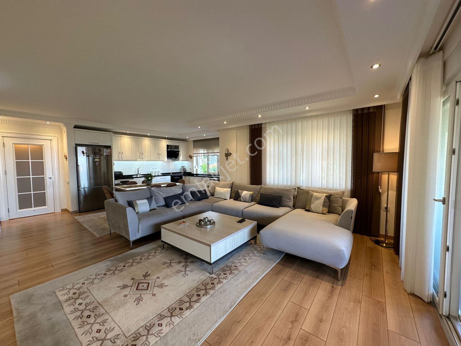 Alanya Tepe 3+1 400m2 Eşyalı,site İçinde,lüks Eşyalı,merkeze Yakın,havuzlu,sessiz Site İçinde Özel - Görsel 8