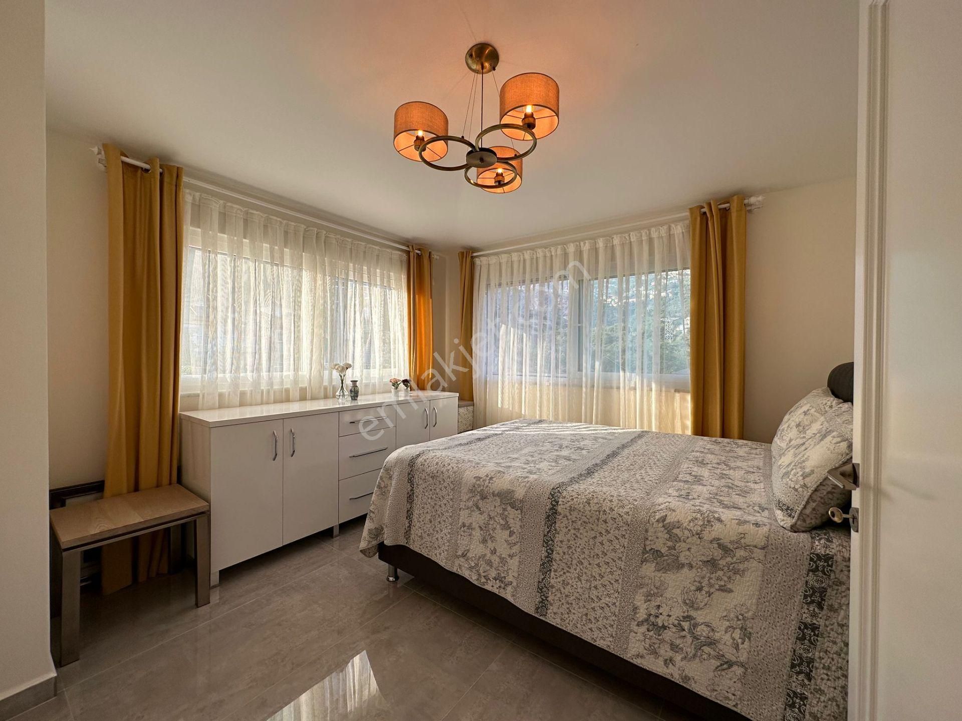 Alanya Tepe 3+1 400m2 Eşyalı,site İçinde,lüks Eşyalı,merkeze Yakın,havuzlu,sessiz Site İçinde Özel - Görsel 5