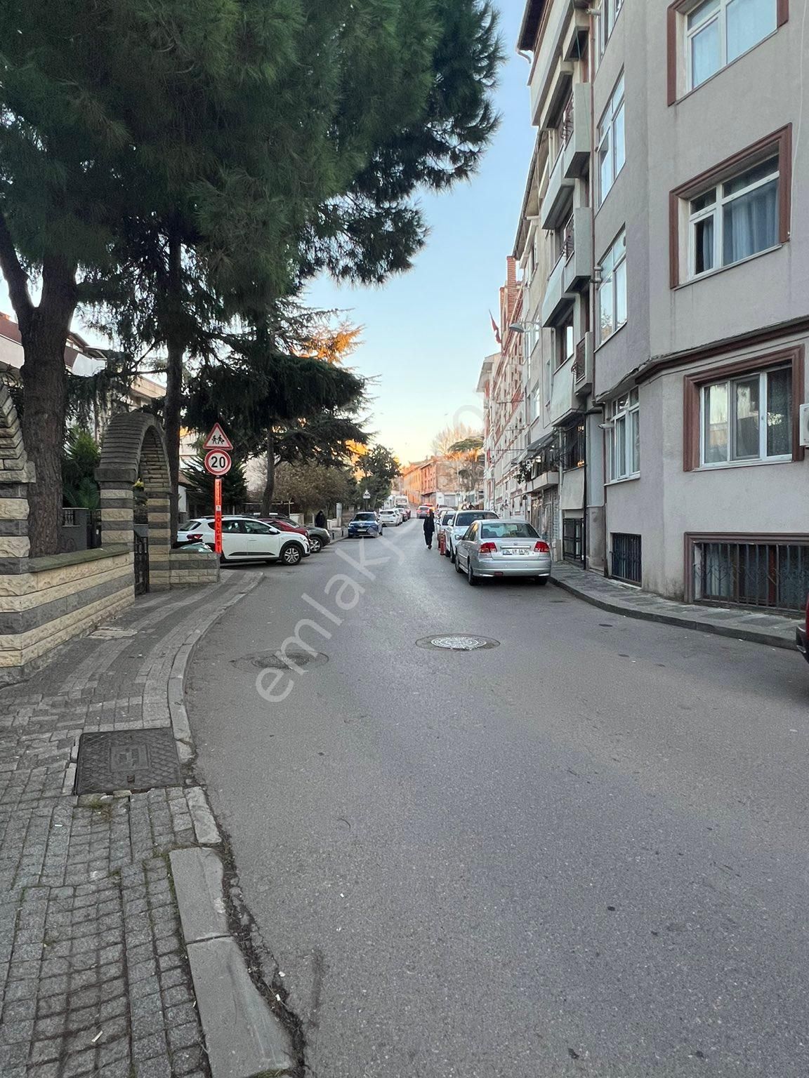 Naz Emlaktan Murat Reis Mahallesinde Satılık Müstakil Ev Ve Bahçesi - Görsel 6